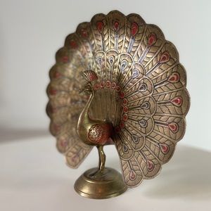 Vintage brass peacock 7.5 inches, statue, mcm décoré